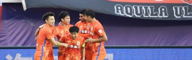 华体会体育-【中超综述】上海双雄两连平泰山领跑 京粤取连胜